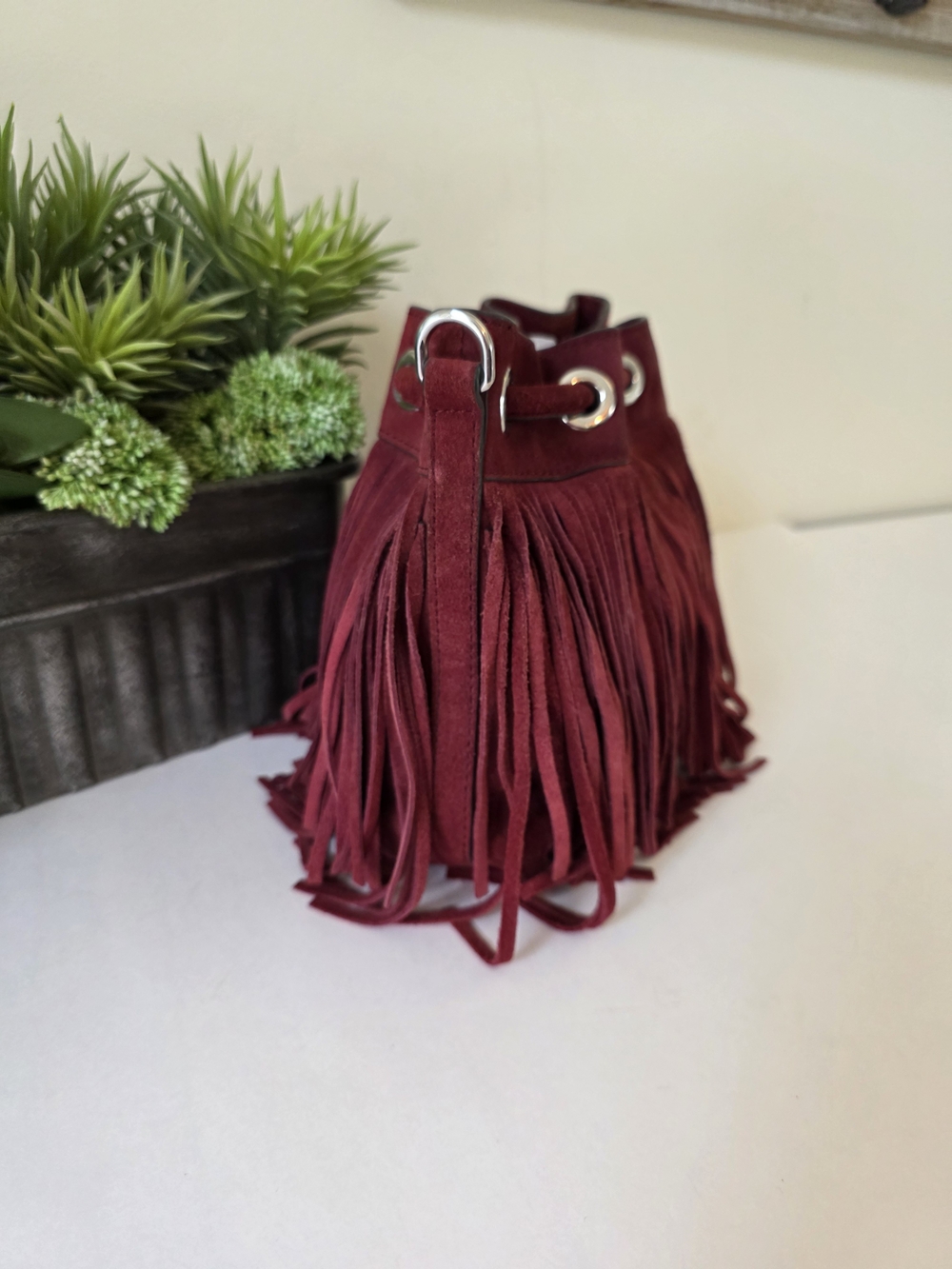 Rebecca Minkoff Fiona Mini Burgandy Suede Fringe Bucket Croasbody Bag - Picture 5 of 11
